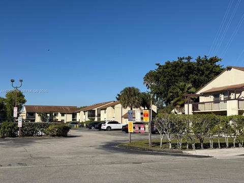 Real estate property located at 465 210th St #103, Miami-dade, Mcarthur Park Misty Lk Co, Miami Gardens, FL