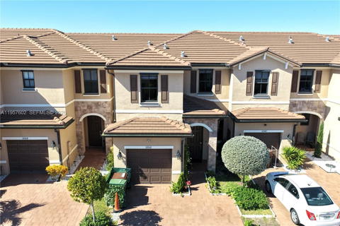 Real estate property located at 11032 33rd Way, Miami-dade, Aquabella North Replat, Hialeah, FL