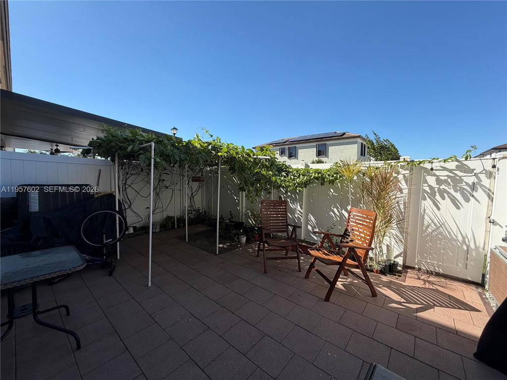 Real estate property located at 11032 33rd Way, Miami-dade, Aquabella North Replat, Hialeah, FL
