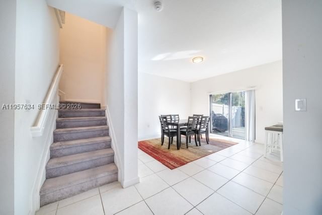 Real estate property located at 492 203rd Ter, Miami-dade, Vista Lago, Miami Gardens, FL