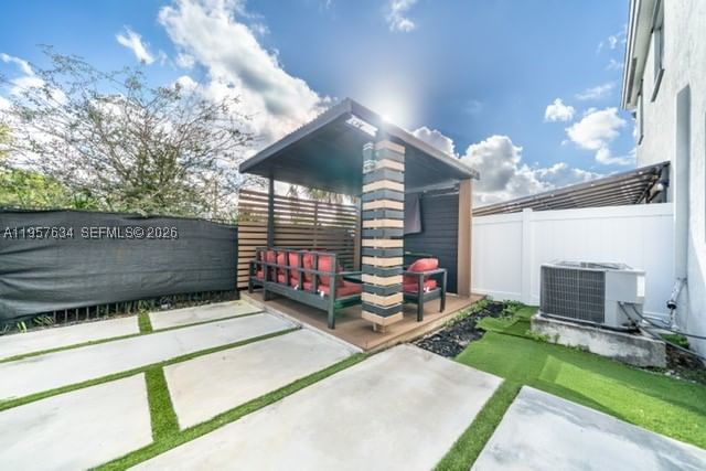 Real estate property located at 492 203rd Ter, Miami-dade, Vista Lago, Miami Gardens, FL