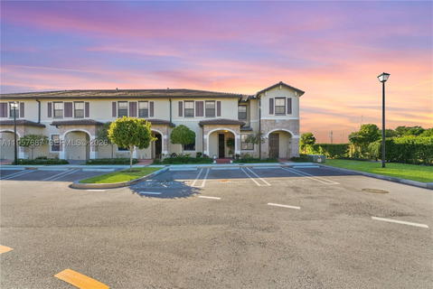 Real estate property located at 11456 33rd Way, Miami-dade, Aquabella North, Hialeah, FL