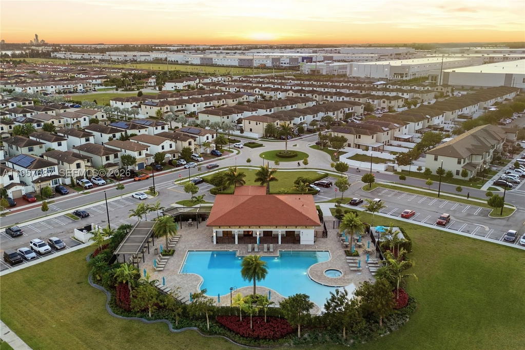 Real estate property located at 11456 33rd Way, Miami-dade, Aquabella North, Hialeah, FL