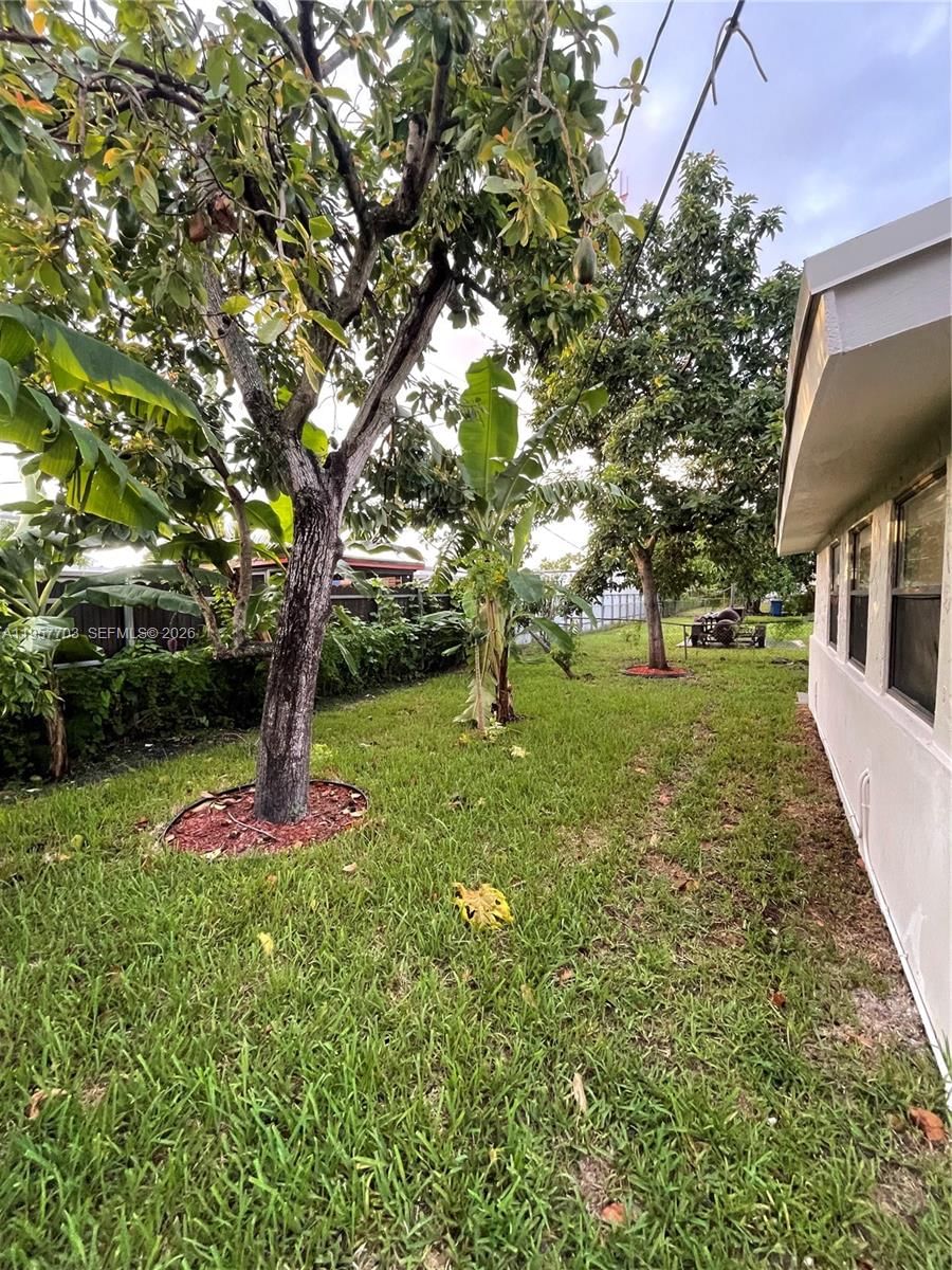 Real estate property located at 19620 5th Ct, Miami-dade, Sierra Mirada, Miami Gardens, FL
