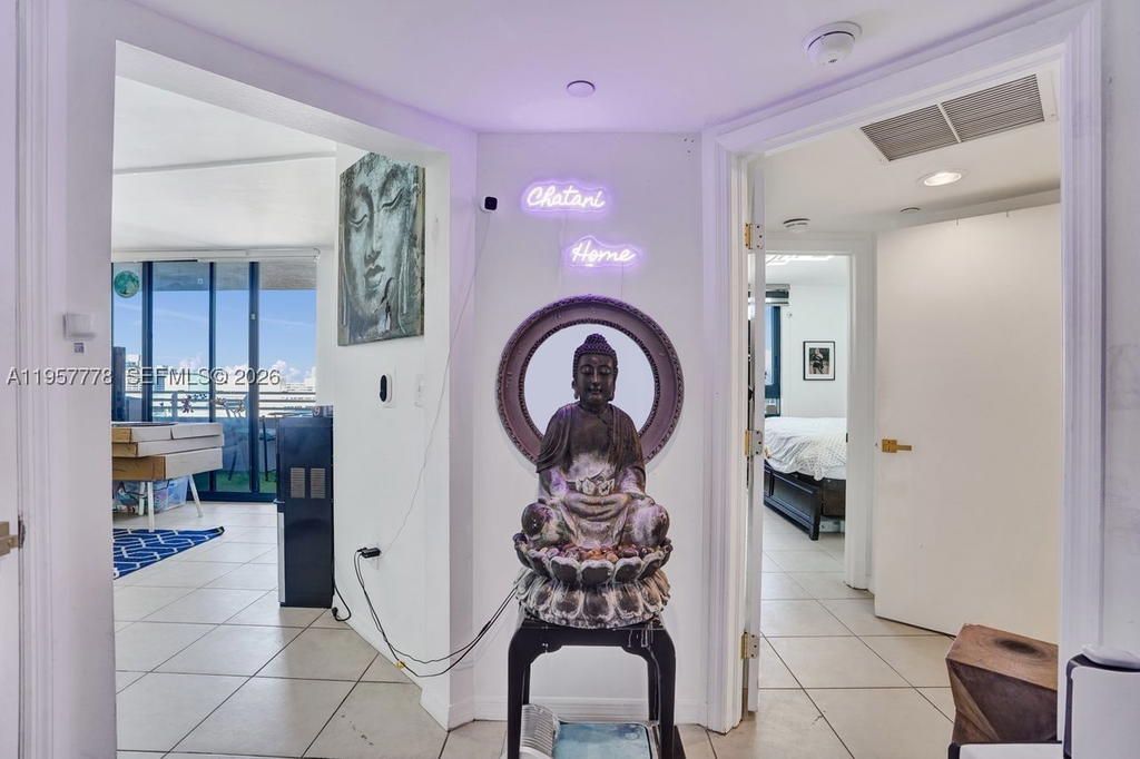 Real estate property located at 1330 West Ave #1811, Miami-dade, The Waverly At South Beac, Miami Beach, FL