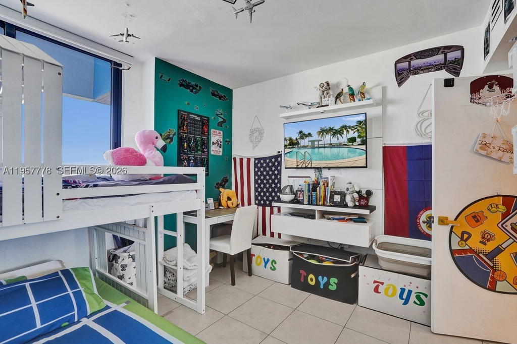 Real estate property located at 1330 West Ave #1811, Miami-dade, The Waverly At South Beac, Miami Beach, FL