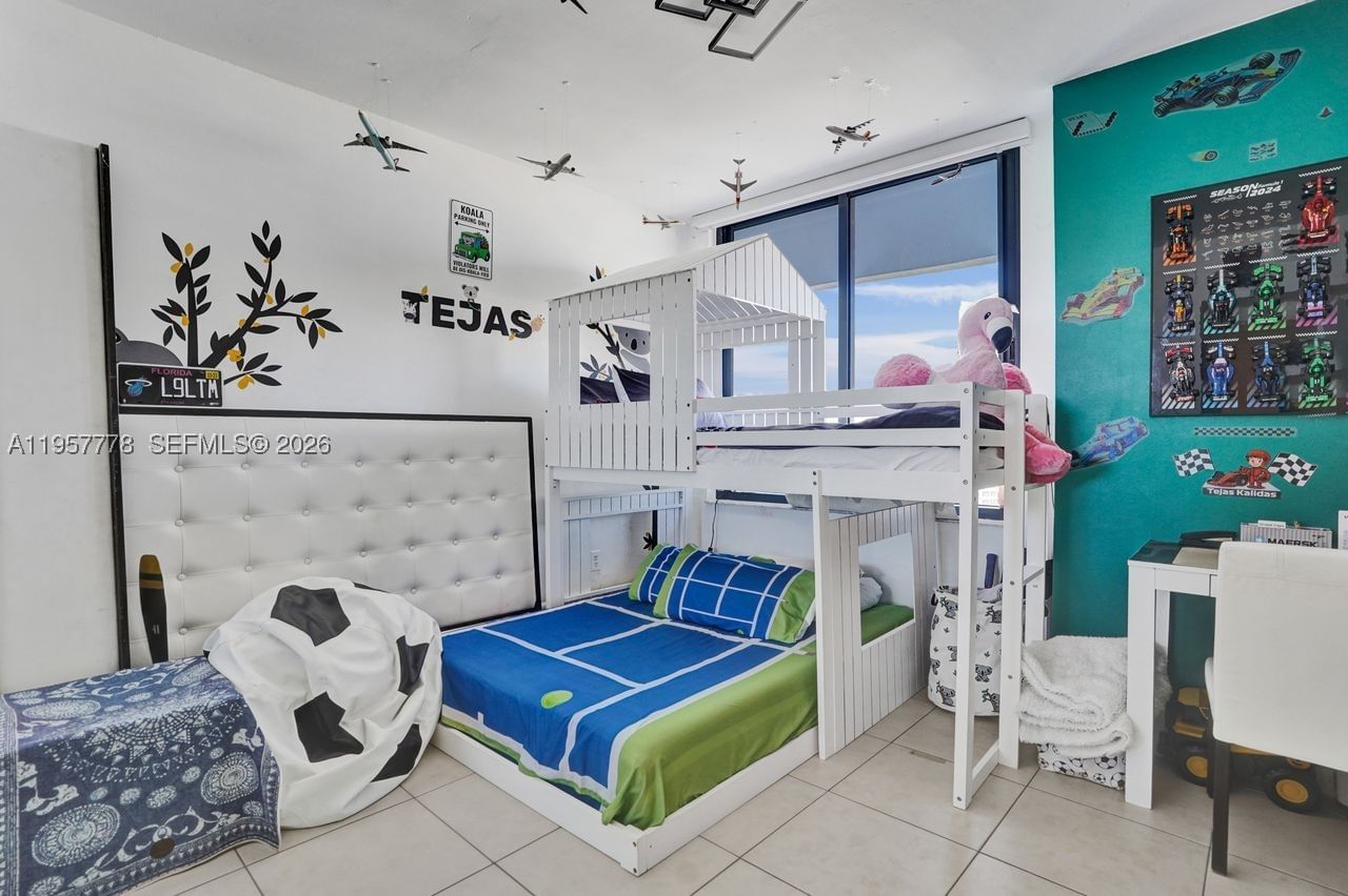 Real estate property located at 1330 West Ave #1811, Miami-dade, The Waverly At South Beac, Miami Beach, FL
