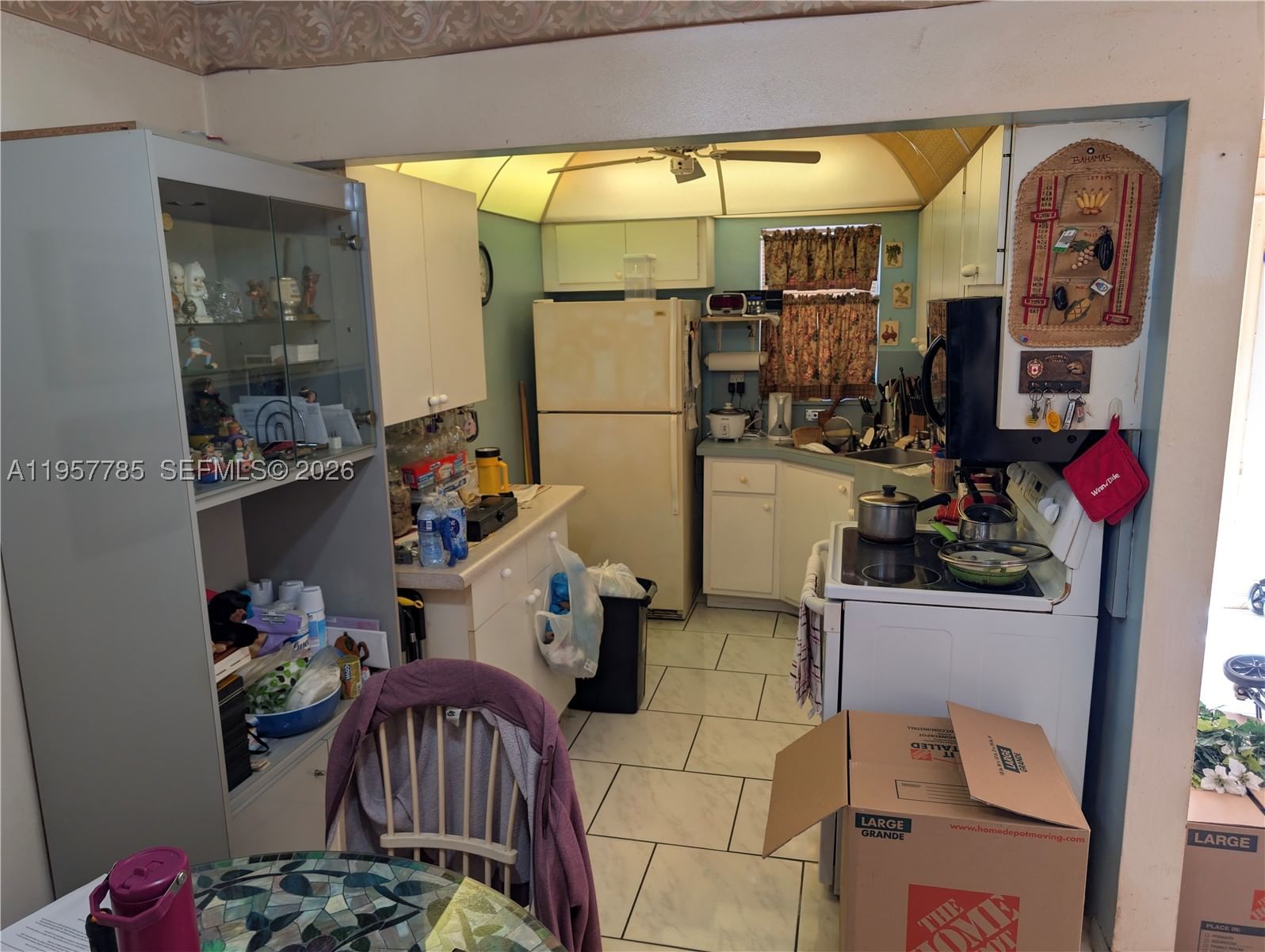 Real estate property located at 1747 Rodman St #304, Broward, Rodman Of Hollywood Condo, Hollywood, FL