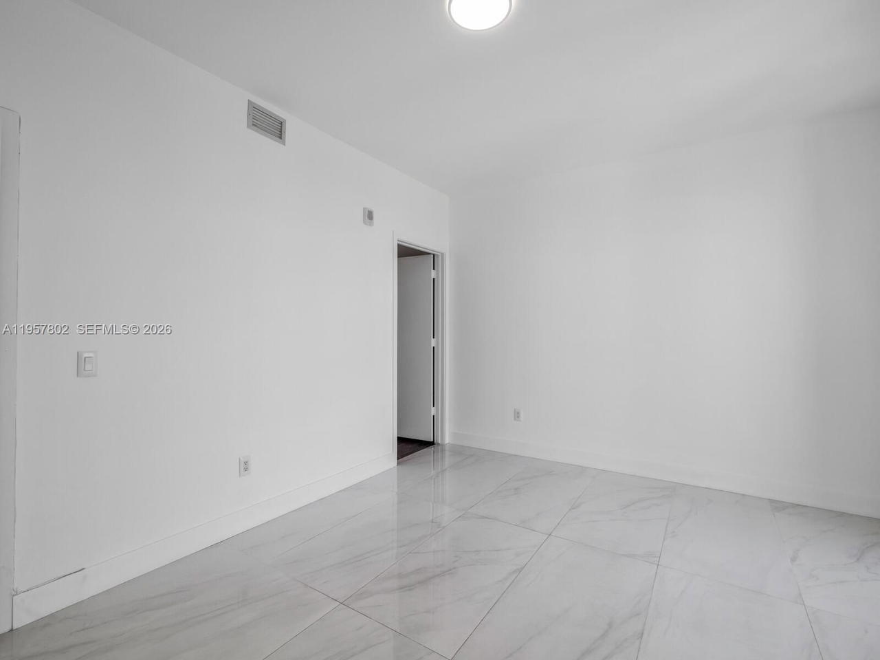 Real estate property located at 2900 7th Ave #3301, Miami-dade, Biscayne Beach Condo, Miami, FL
