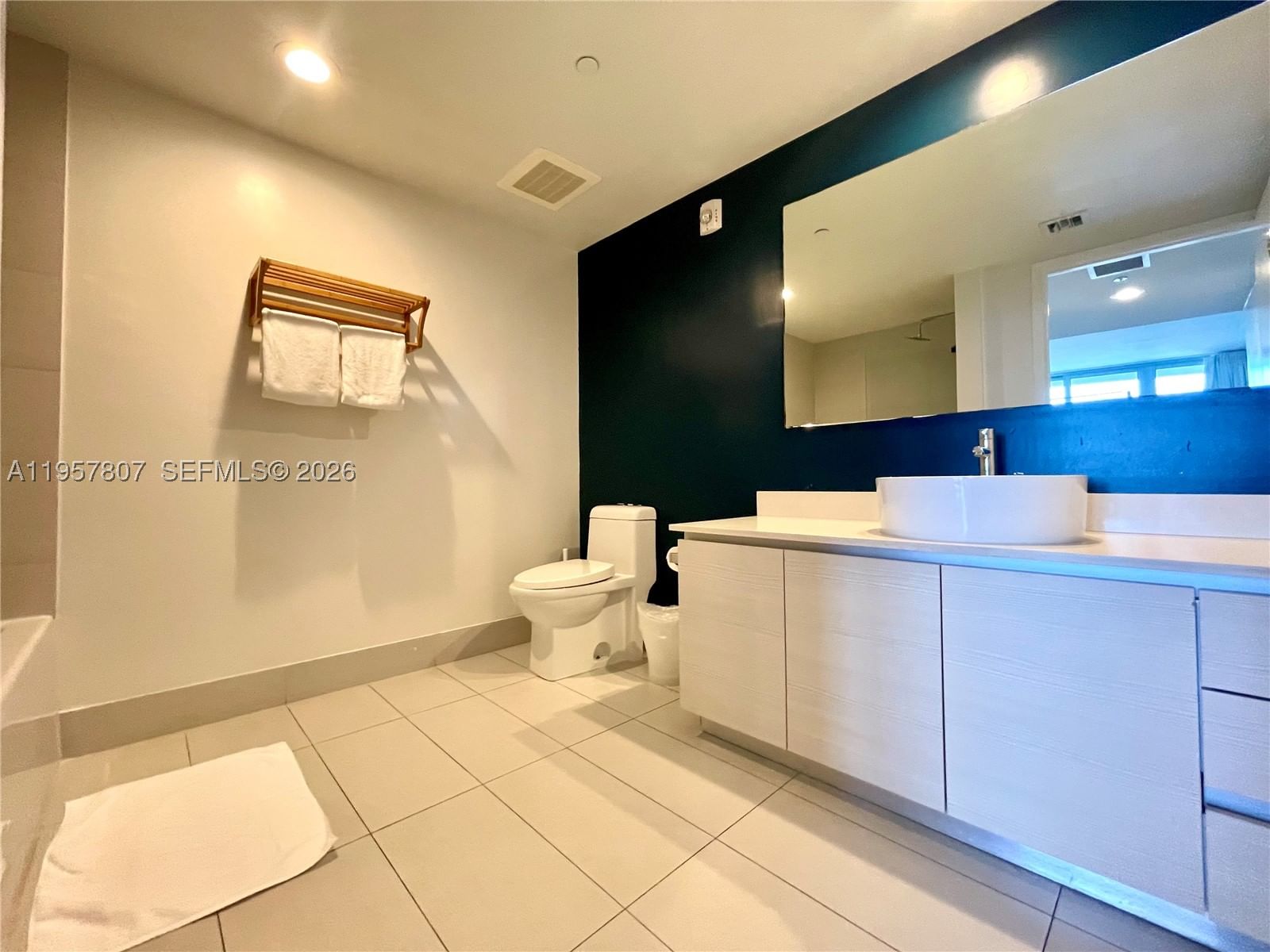 Real estate property located at 2602 Hallandale Beach Blvd R2904, Broward, Beachwalk Condominium, Hallandale Beach, FL