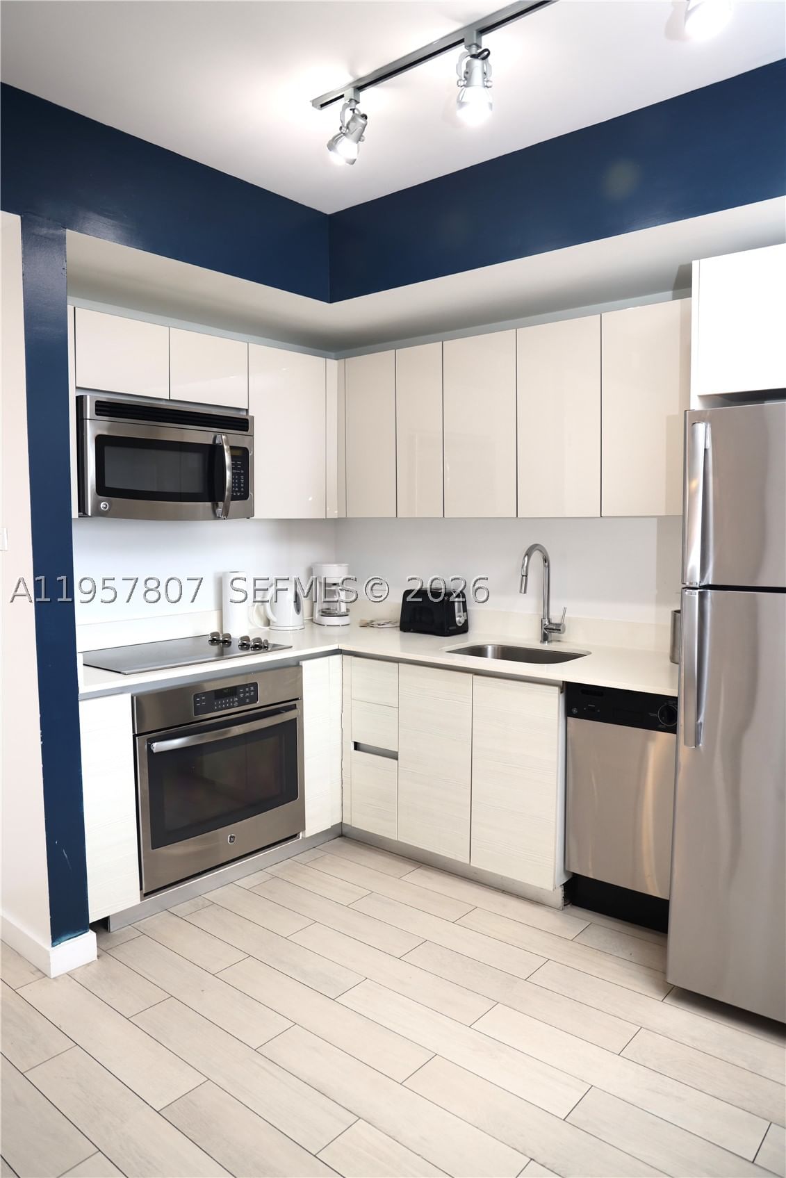 Real estate property located at 2602 Hallandale Beach Blvd R2904, Broward, Beachwalk Condominium, Hallandale Beach, FL