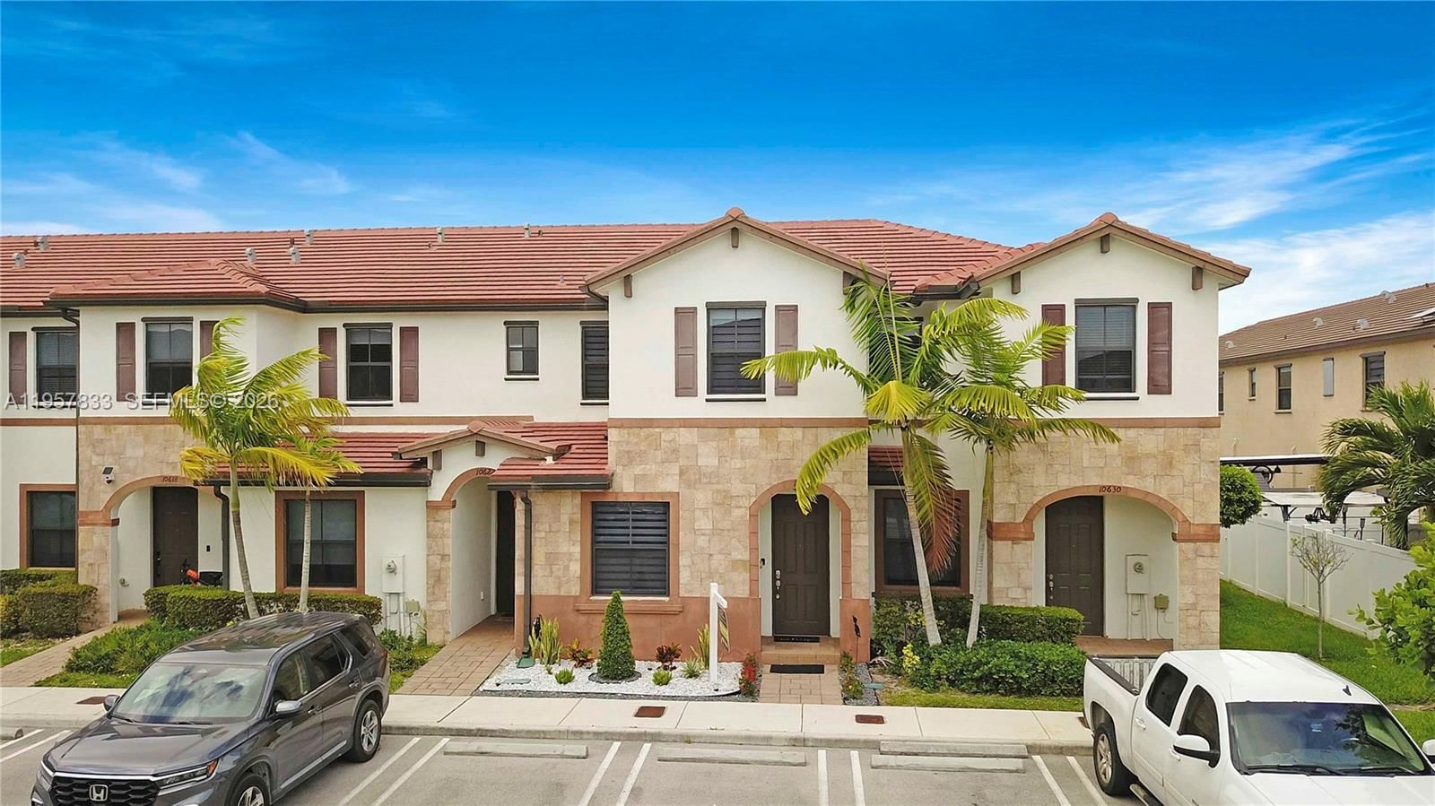 Real estate property located at 10628 33rd Way, Miami-dade, Aquabella Section Two, Hialeah, FL
