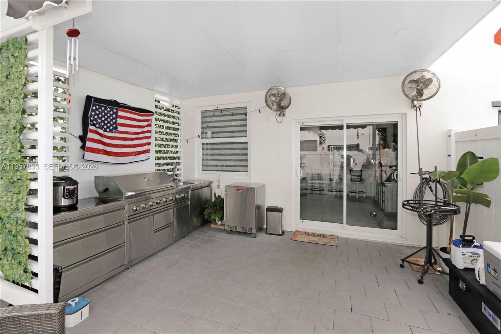 Real estate property located at 10628 33rd Way, Miami-dade, Aquabella Section Two, Hialeah, FL