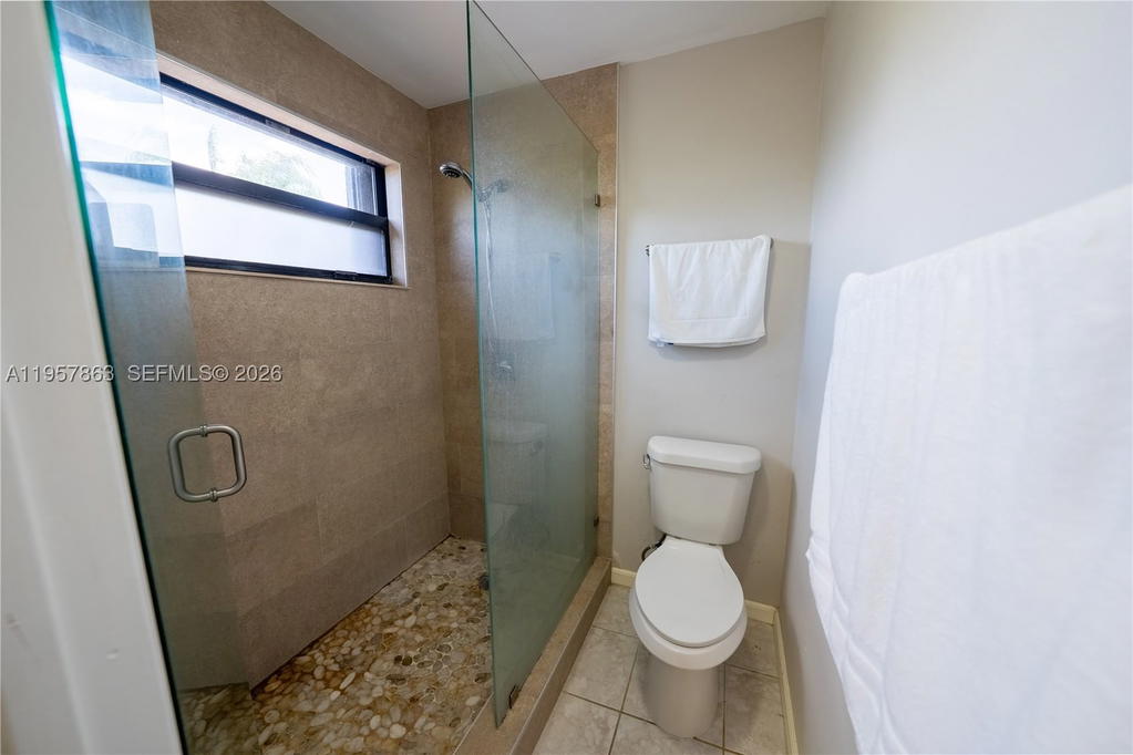 Real estate property located at 15552 48th St, Miami-dade, Lakes Of The Meadow Sec 4, Miami, FL