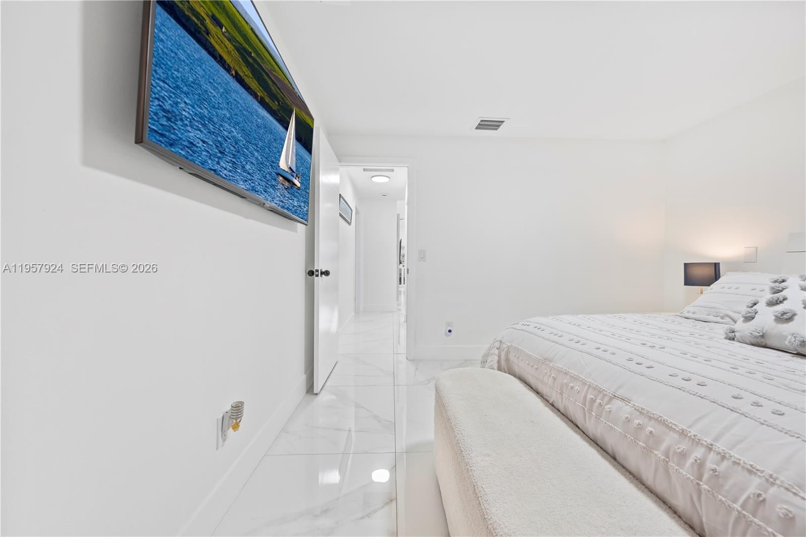 Real estate property located at 11011 143rd Ct, Miami-dade, Country Tree Sub, Miami, FL