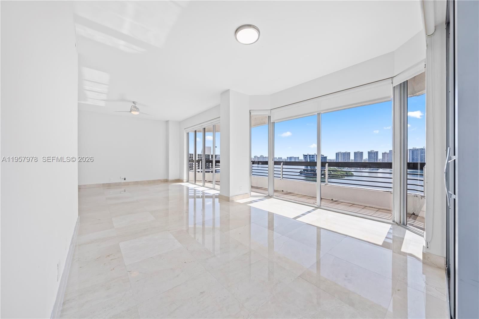Real estate property located at 3600 Mystic Pointe Dr PH6, Miami-dade, Mystic Pointe Condo No On, Aventura, FL