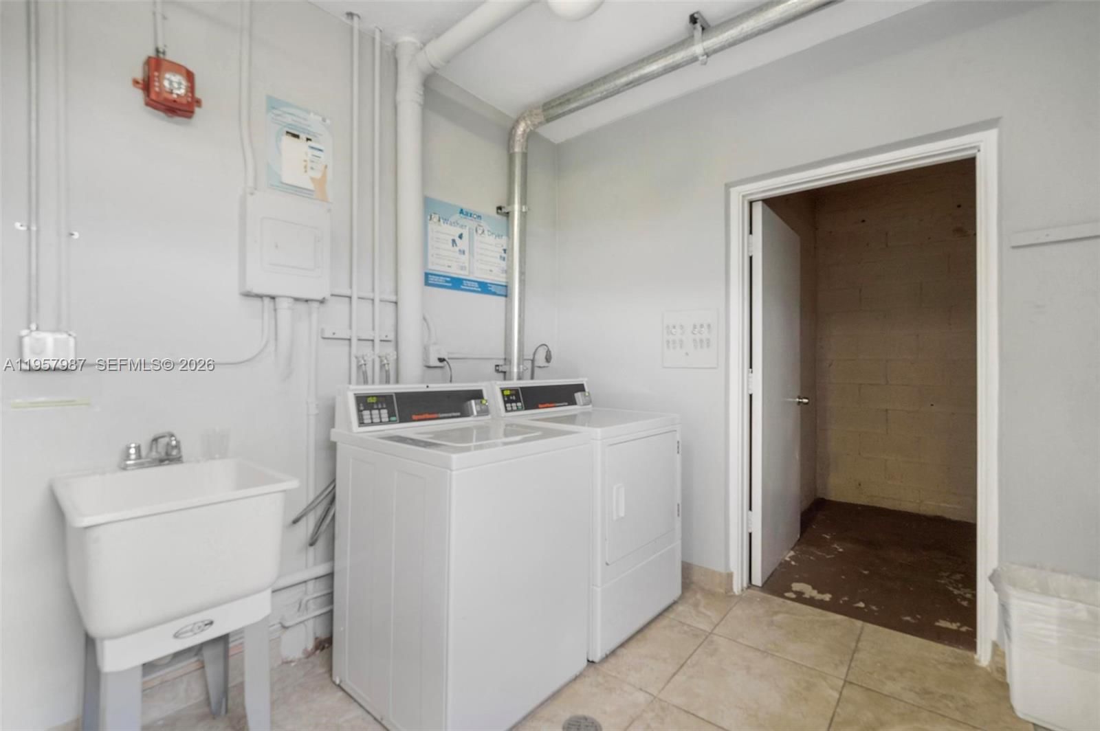 Real estate property located at 1000 14th Ave #602, Broward, Fairways Royale Condo, Hallandale Beach, FL