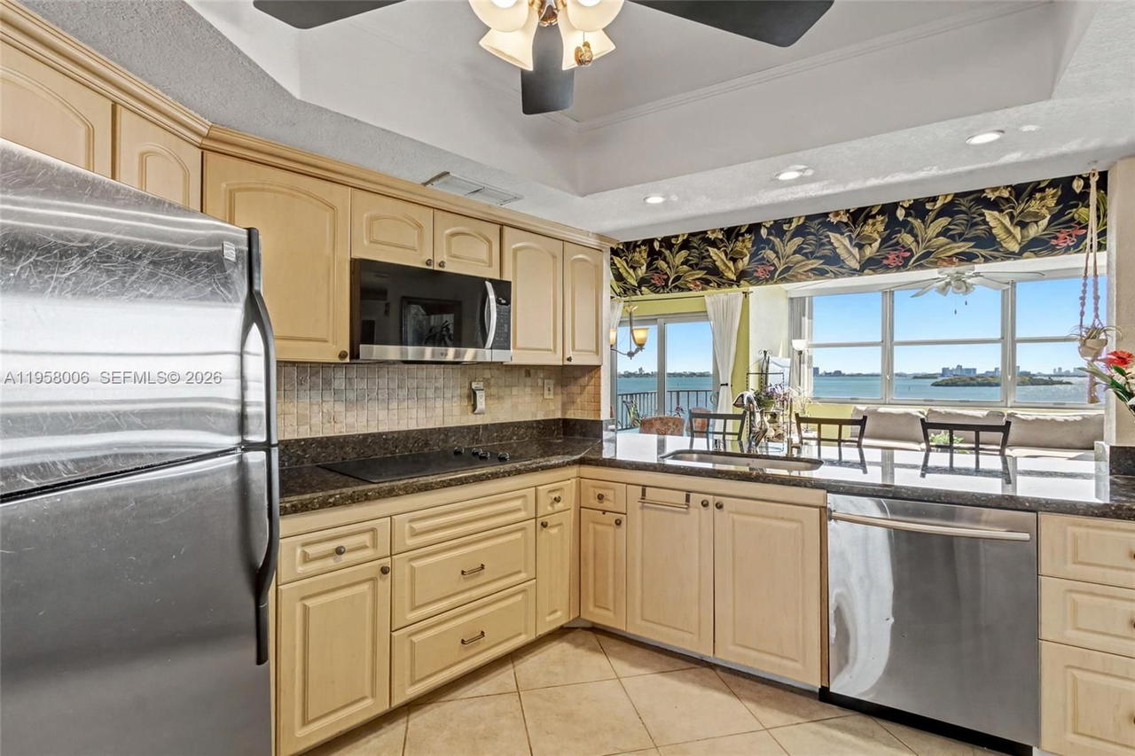 Real estate property located at 11930 Bayshore Dr #606, Miami-dade, Majorca Towers Condo, North Miami, FL