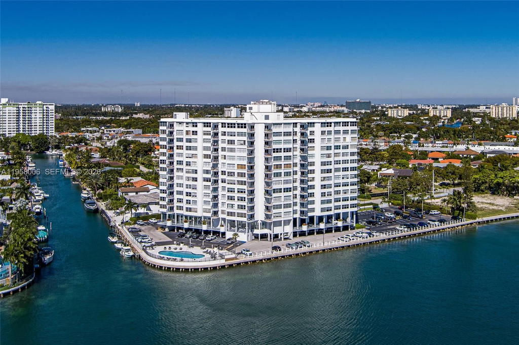 Real estate property located at 11930 Bayshore Dr #606, Miami-dade, Majorca Towers Condo, North Miami, FL