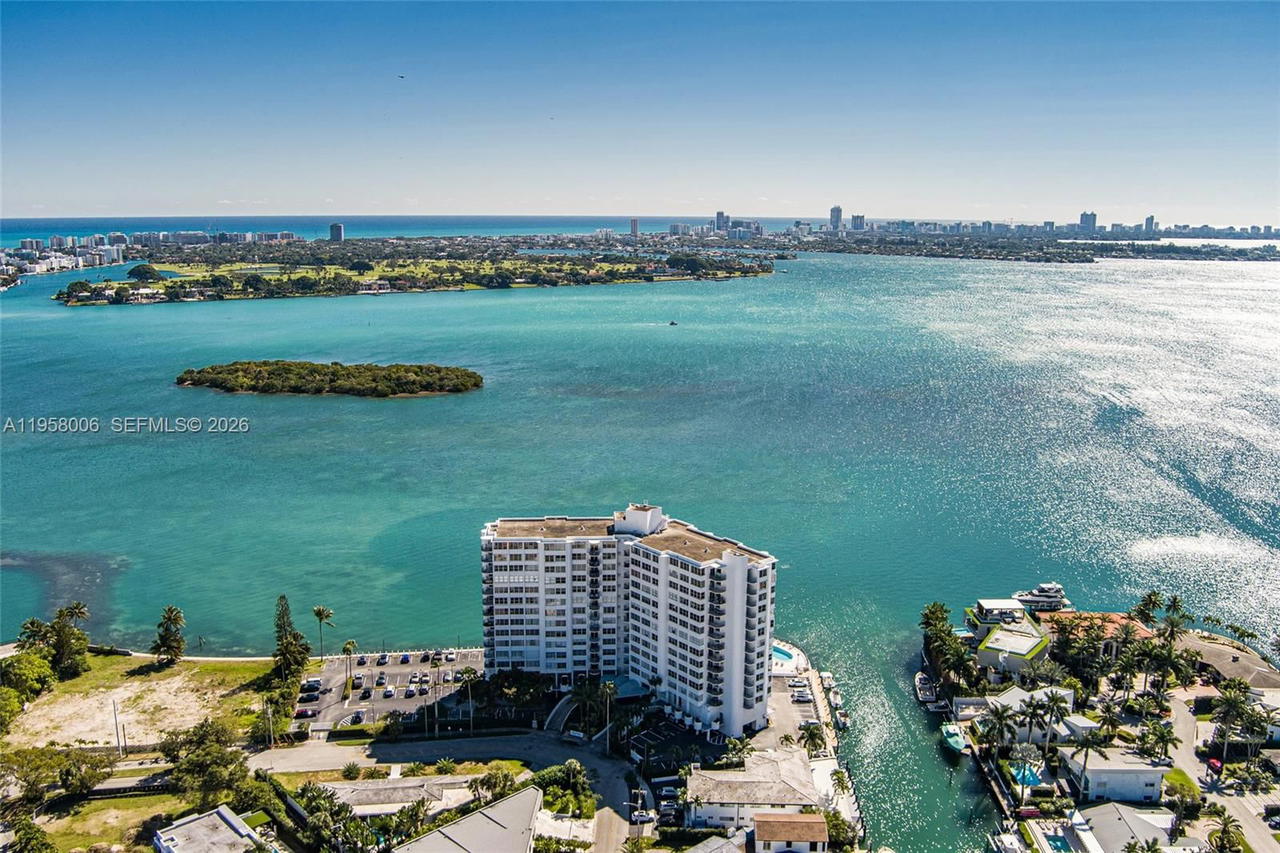Real estate property located at 11930 Bayshore Dr #606, Miami-dade, Majorca Towers Condo, North Miami, FL
