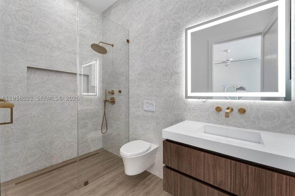 Real estate property located at 9525 95th Ct, Miami-dade, Nutmeg Estates, Miami, FL