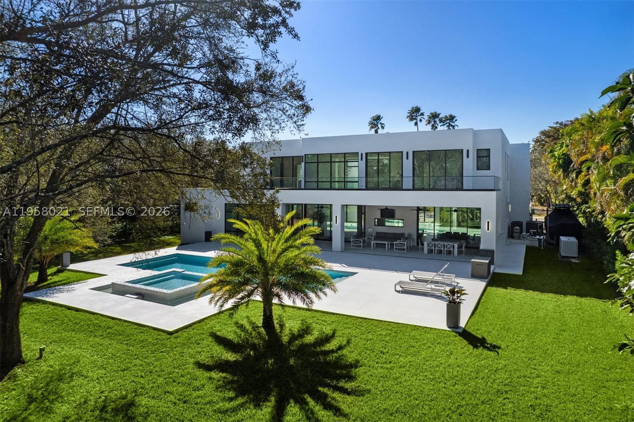 Real estate property located at 9525 95th Ct, Miami-dade, Nutmeg Estates, Miami, FL