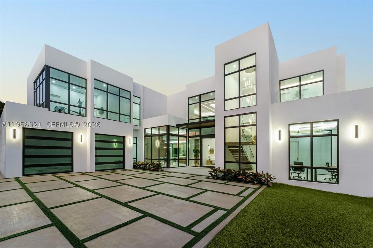Real estate property located at 9525 95th Ct, Miami-dade, Nutmeg Estates, Miami, FL
