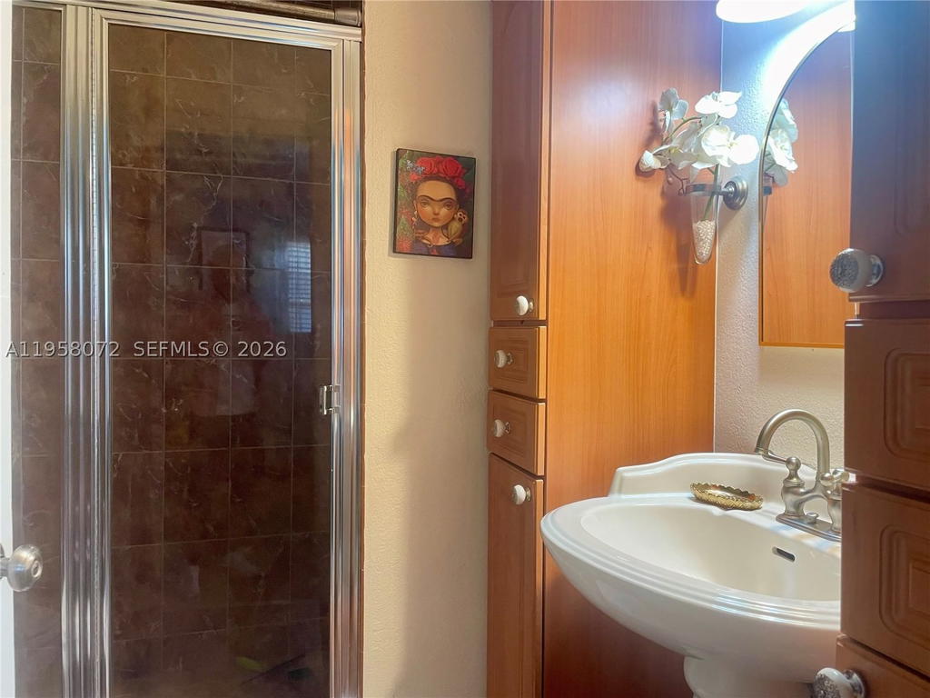 Real estate property located at 8851 119th St #6102, Miami-dade, Grand Vista Condo, Hialeah Gardens, FL