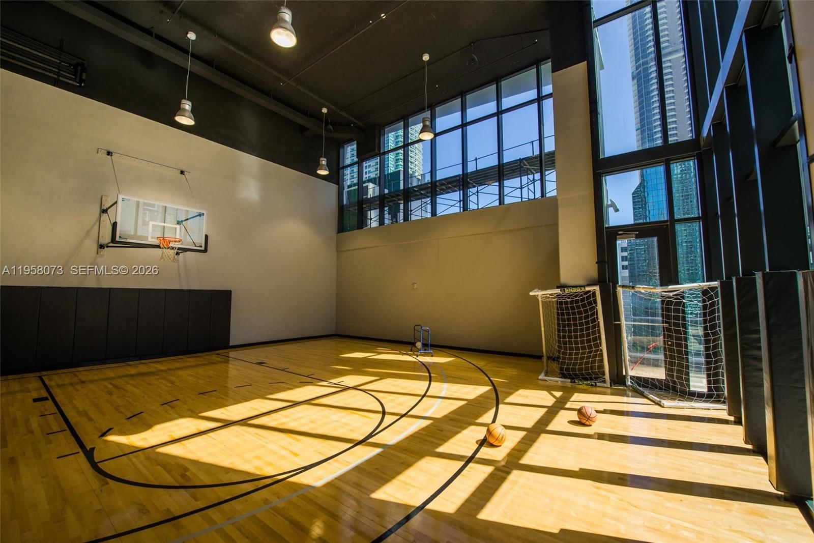Real estate property located at 1010 Brickell Ave #3207, Miami-dade, 1010 Brickell Condo, Miami, FL