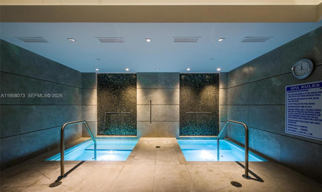 Real estate property located at 1010 Brickell Ave #3207, Miami-dade, 1010 Brickell Condo, Miami, FL