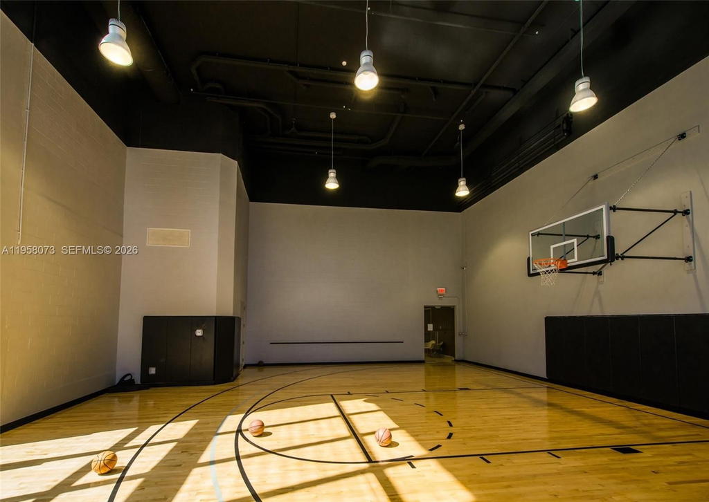 Real estate property located at 1010 Brickell Ave #3207, Miami-dade, 1010 Brickell Condo, Miami, FL