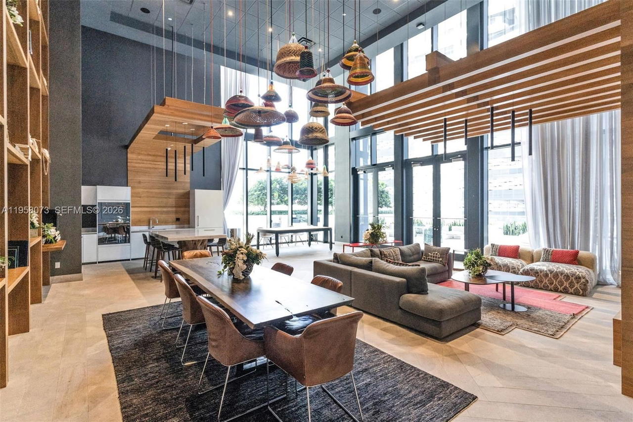 Real estate property located at 1010 Brickell Ave #3207, Miami-dade, 1010 Brickell Condo, Miami, FL