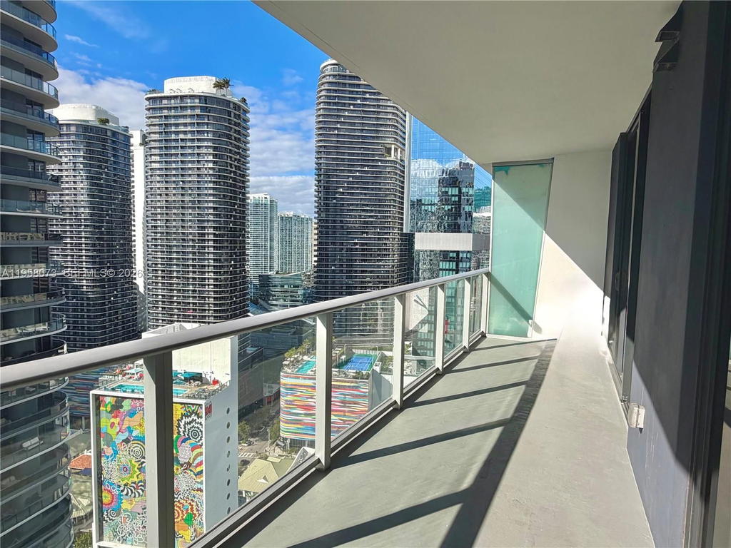 Real estate property located at 1010 Brickell Ave #3207, Miami-dade, 1010 Brickell Condo, Miami, FL