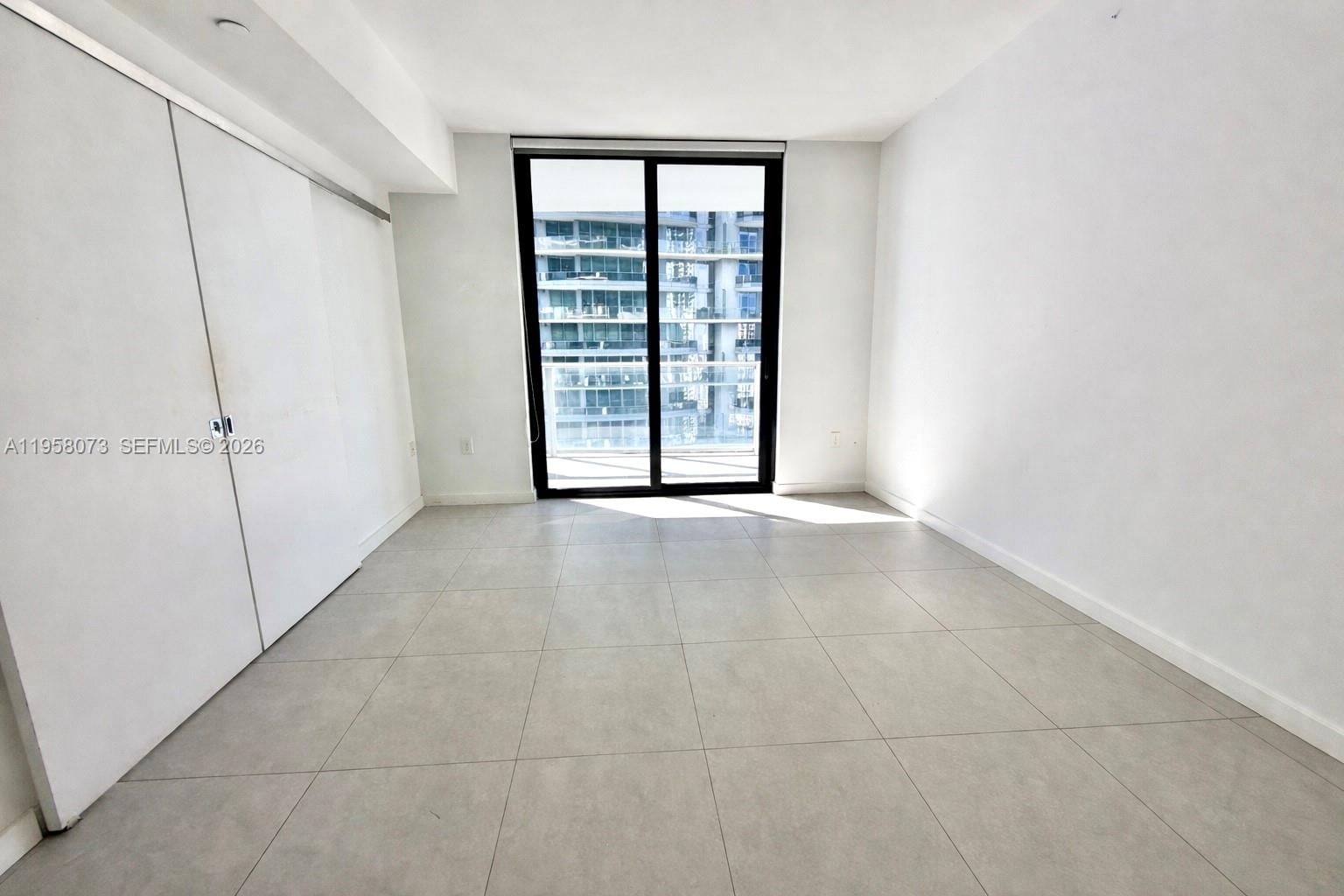 Real estate property located at 1010 Brickell Ave #3207, Miami-dade, 1010 Brickell Condo, Miami, FL
