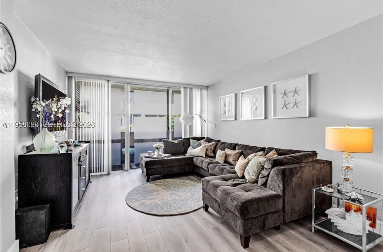 Real estate property located at 830 87t ave #303, Miami-dade, Pinebark Condo No 1, Miami, FL