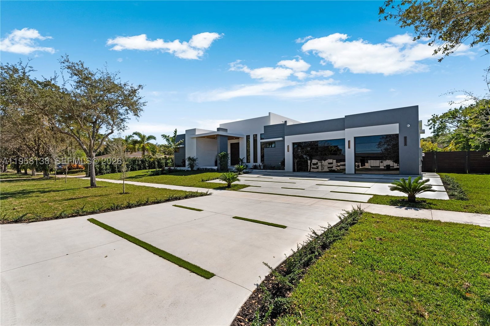 Real estate property located at 11000 120th St, Miami-dade, Pine Shore Sec 1, Miami, FL