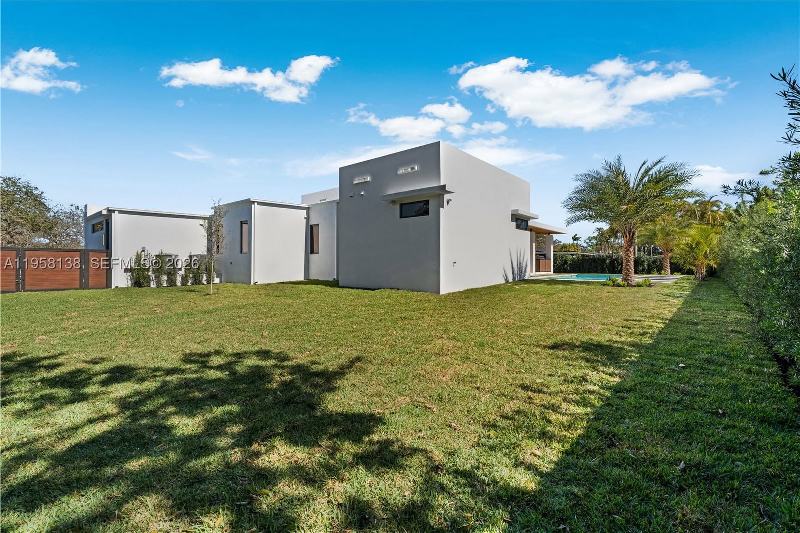 Real estate property located at 11000 120th St, Miami-dade, Pine Shore Sec 1, Miami, FL