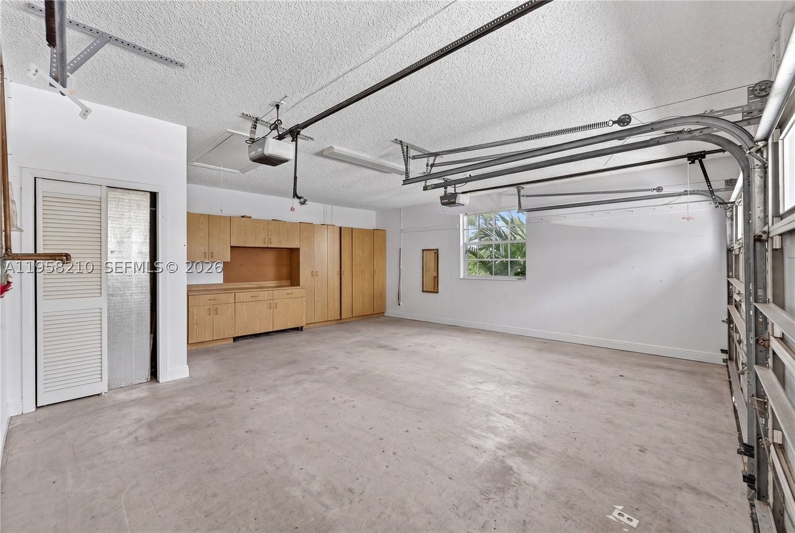 Real estate property located at 1251 Wilshire Cir E, Broward, Hollywood Lakes Country C, Pembroke Pines, FL