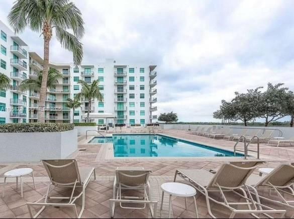 Real estate property located at 140 Dixie Hwy #703, Broward, Hollywood Station Res Con, Hollywood, FL