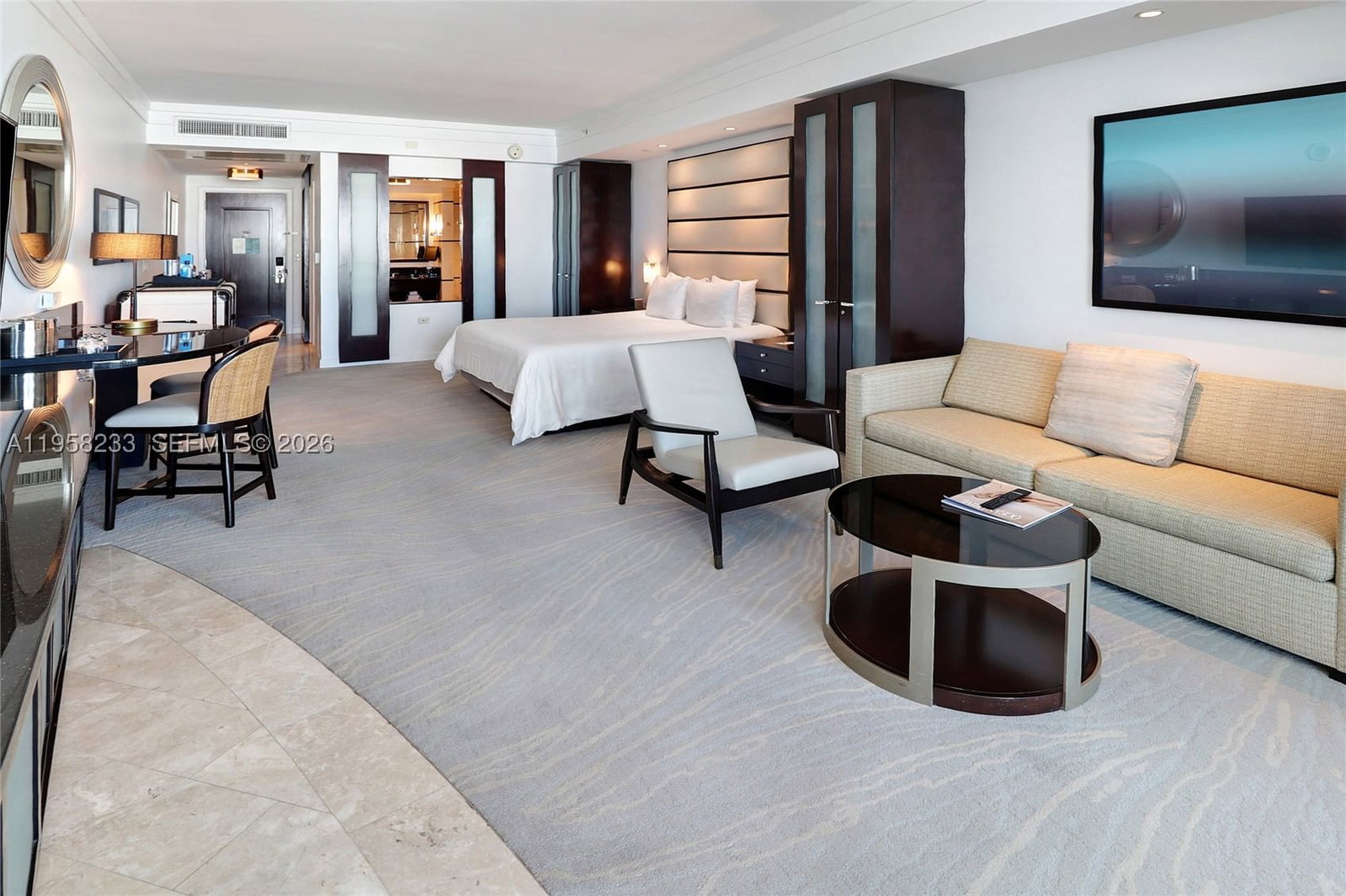 Real estate property located at 4391 Collins Ave #1703, Miami-dade, Fontainebleau Iii Ocean C, Miami Beach, FL