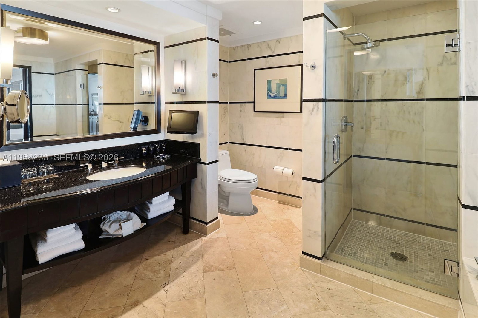 Real estate property located at 4391 Collins Ave #1703, Miami-dade, Fontainebleau Iii Ocean C, Miami Beach, FL