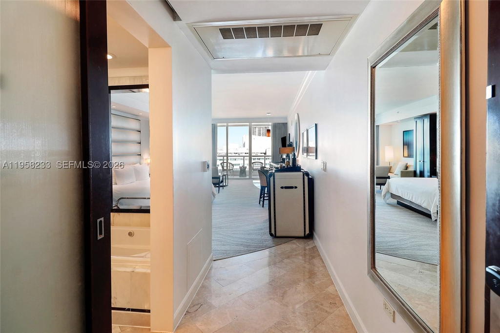 Real estate property located at 4391 Collins Ave #1703, Miami-dade, Fontainebleau Iii Ocean C, Miami Beach, FL
