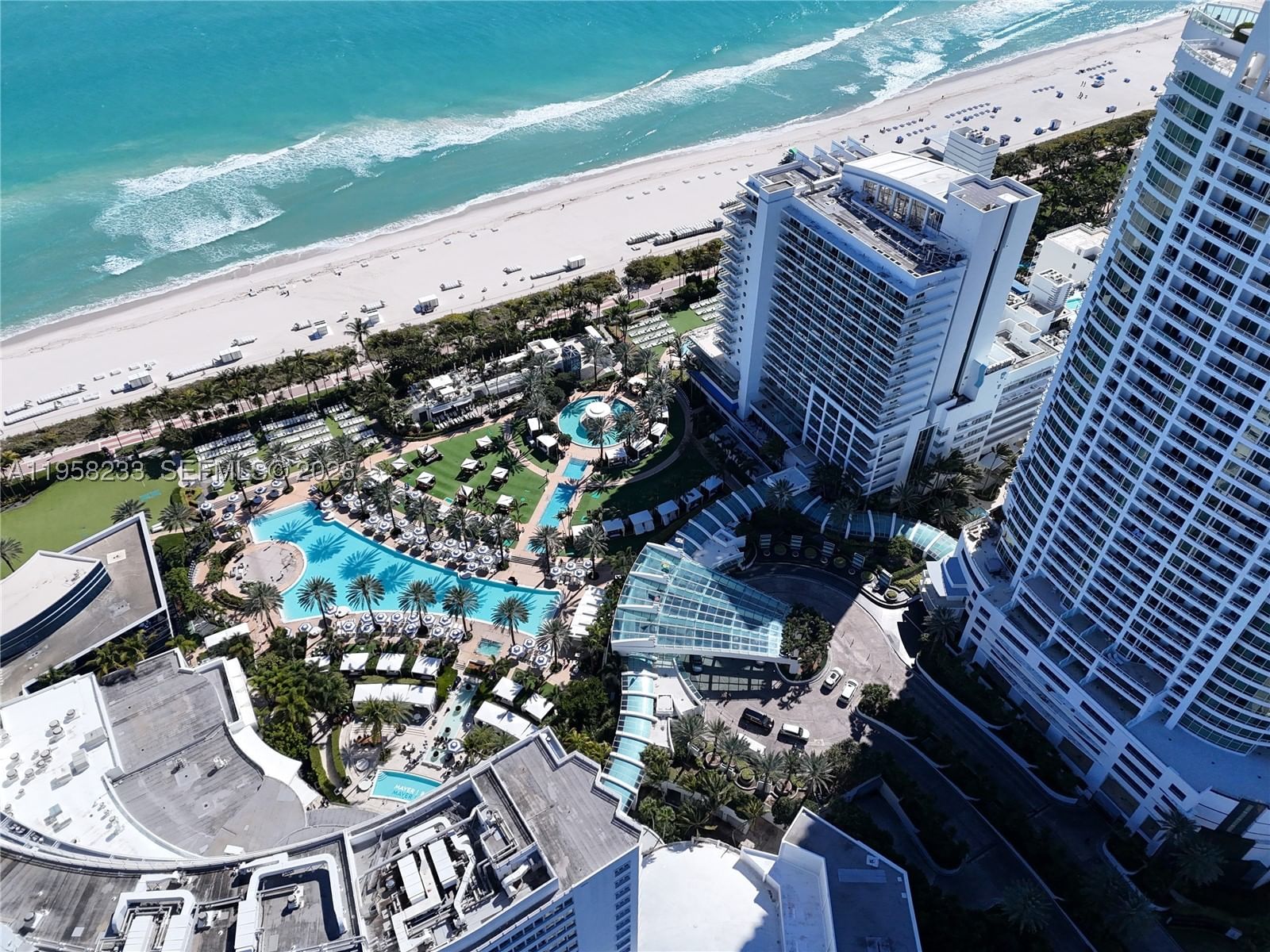 Real estate property located at 4391 Collins Ave #1703, Miami-dade, Fontainebleau Iii Ocean C, Miami Beach, FL
