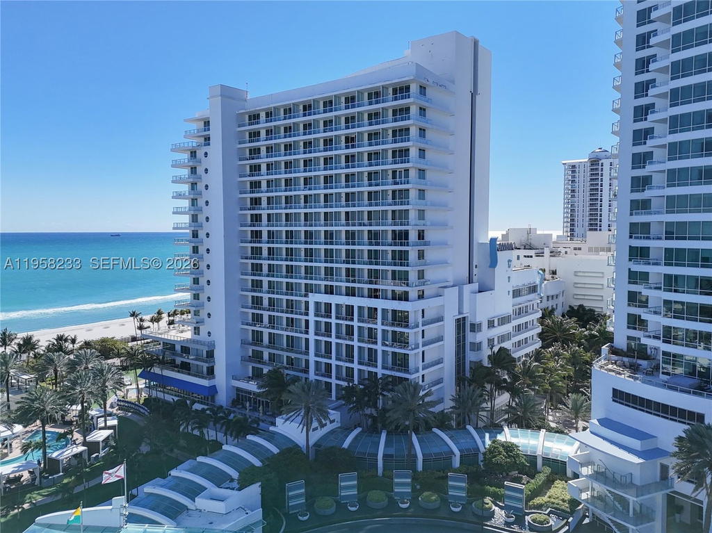 Real estate property located at 4391 Collins Ave #1703, Miami-dade, Fontainebleau Iii Ocean C, Miami Beach, FL