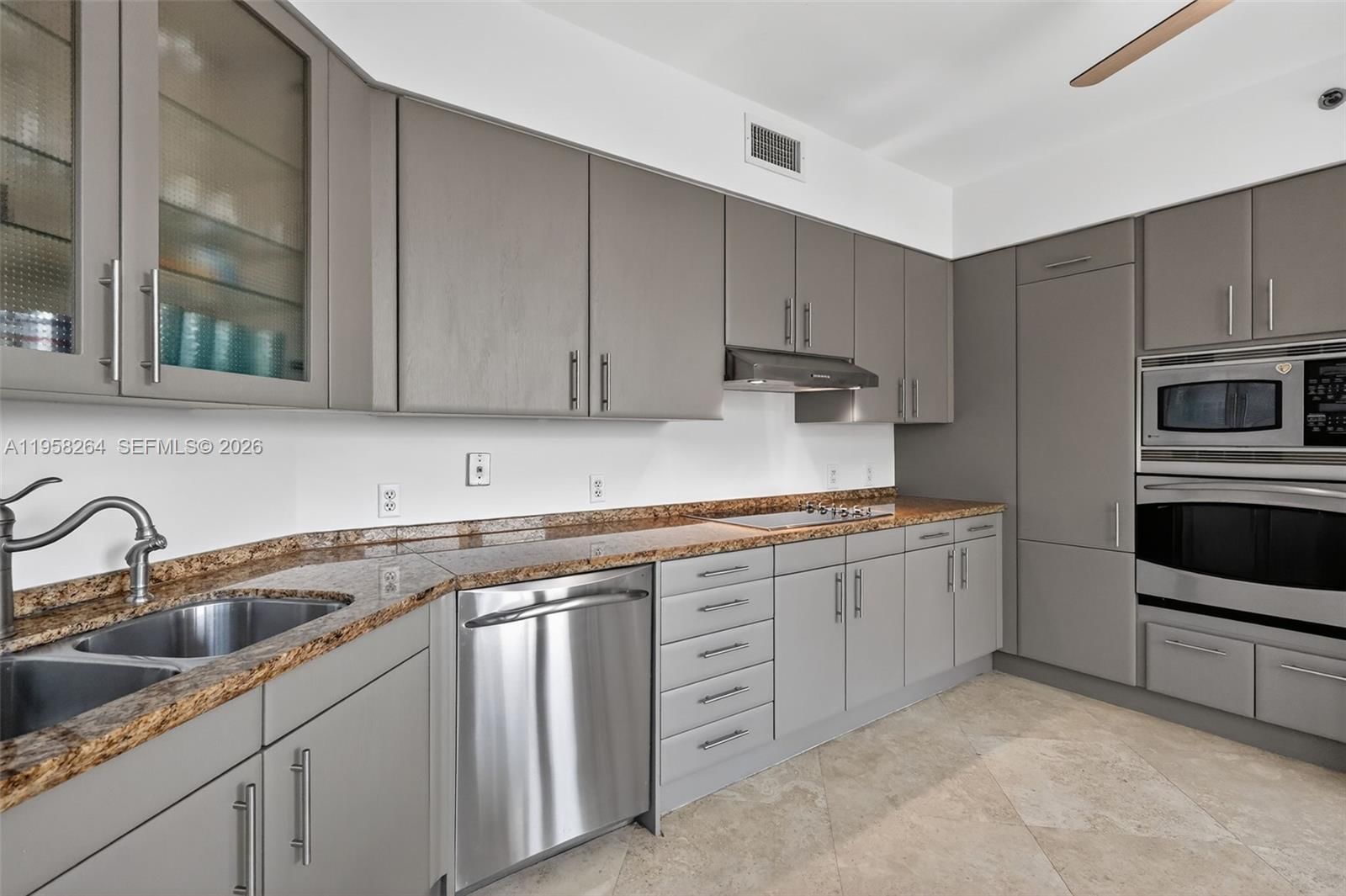 Real estate property located at 19333 Collins Ave #510, Miami-dade, Ocean One Condo, Sunny Isles Beach, FL