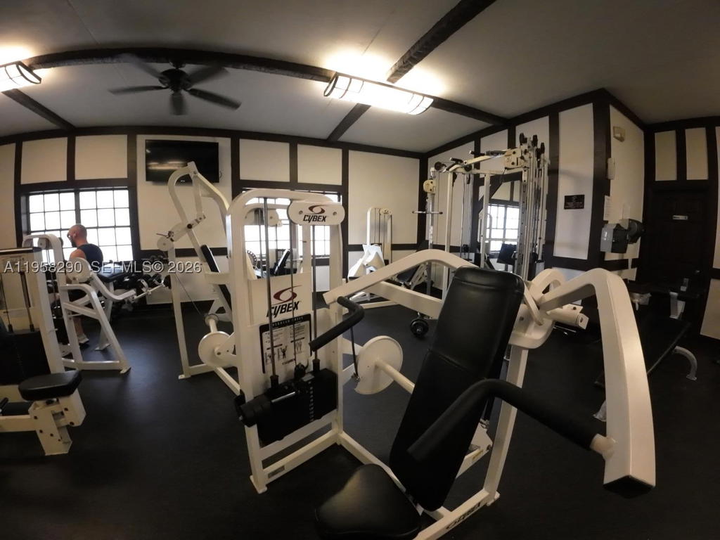 Real estate property located at 3720 Inverrary Dr #2S, Broward, International Village At, Lauderhill, FL