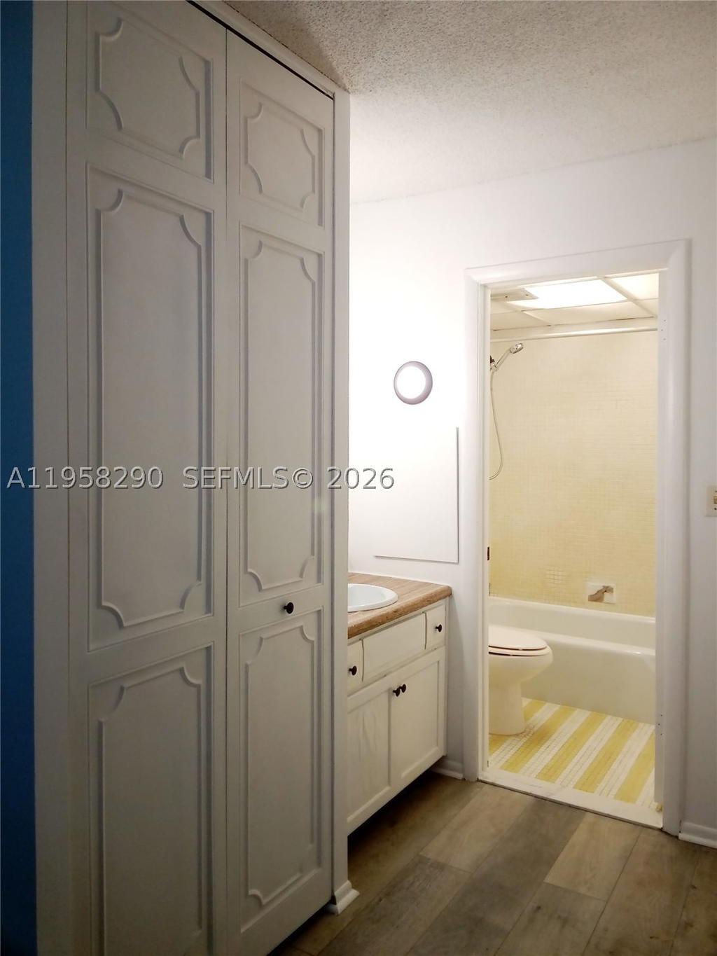 Real estate property located at 3720 Inverrary Dr #2S, Broward, International Village At, Lauderhill, FL