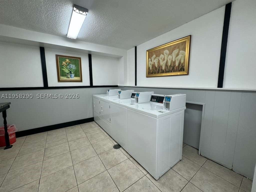 Real estate property located at 3720 Inverrary Dr #2S, Broward, International Village At, Lauderhill, FL