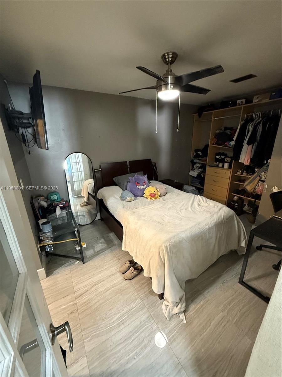 Real estate property located at 18237 61st Pl, Miami-dade, Harbour Sub, Hialeah, FL