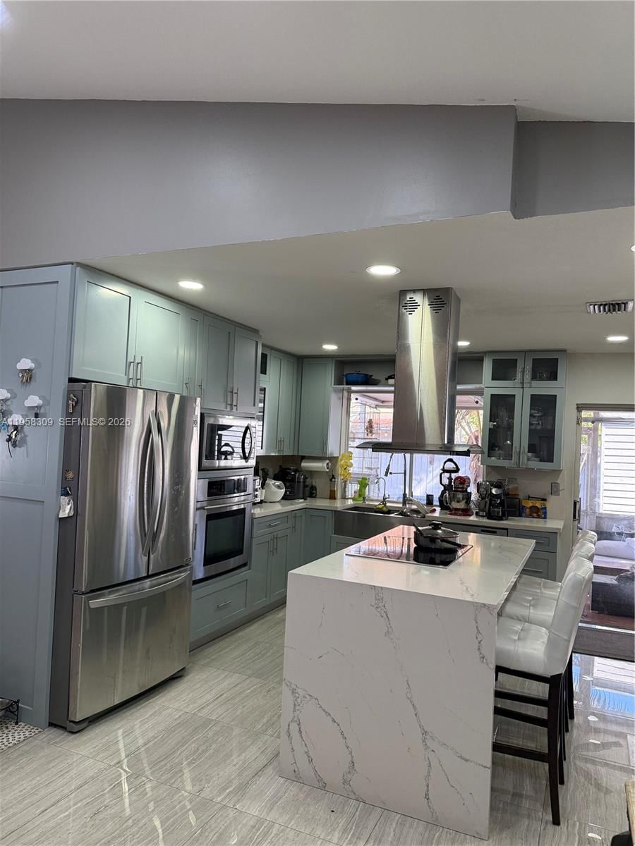 Real estate property located at 18237 61st Pl, Miami-dade, Harbour Sub, Hialeah, FL